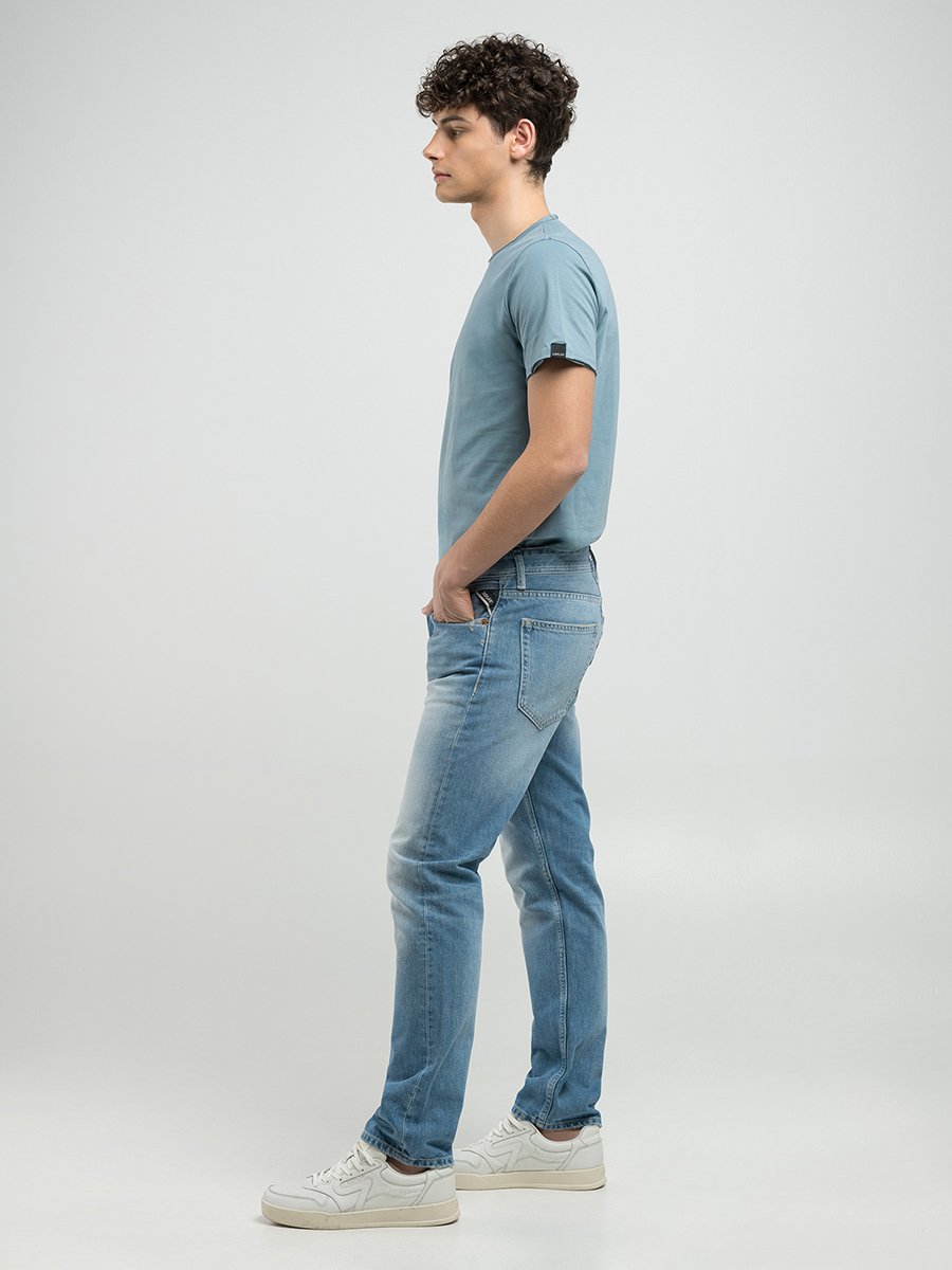 GROVER 淺藍色直筒丹寧牛仔褲