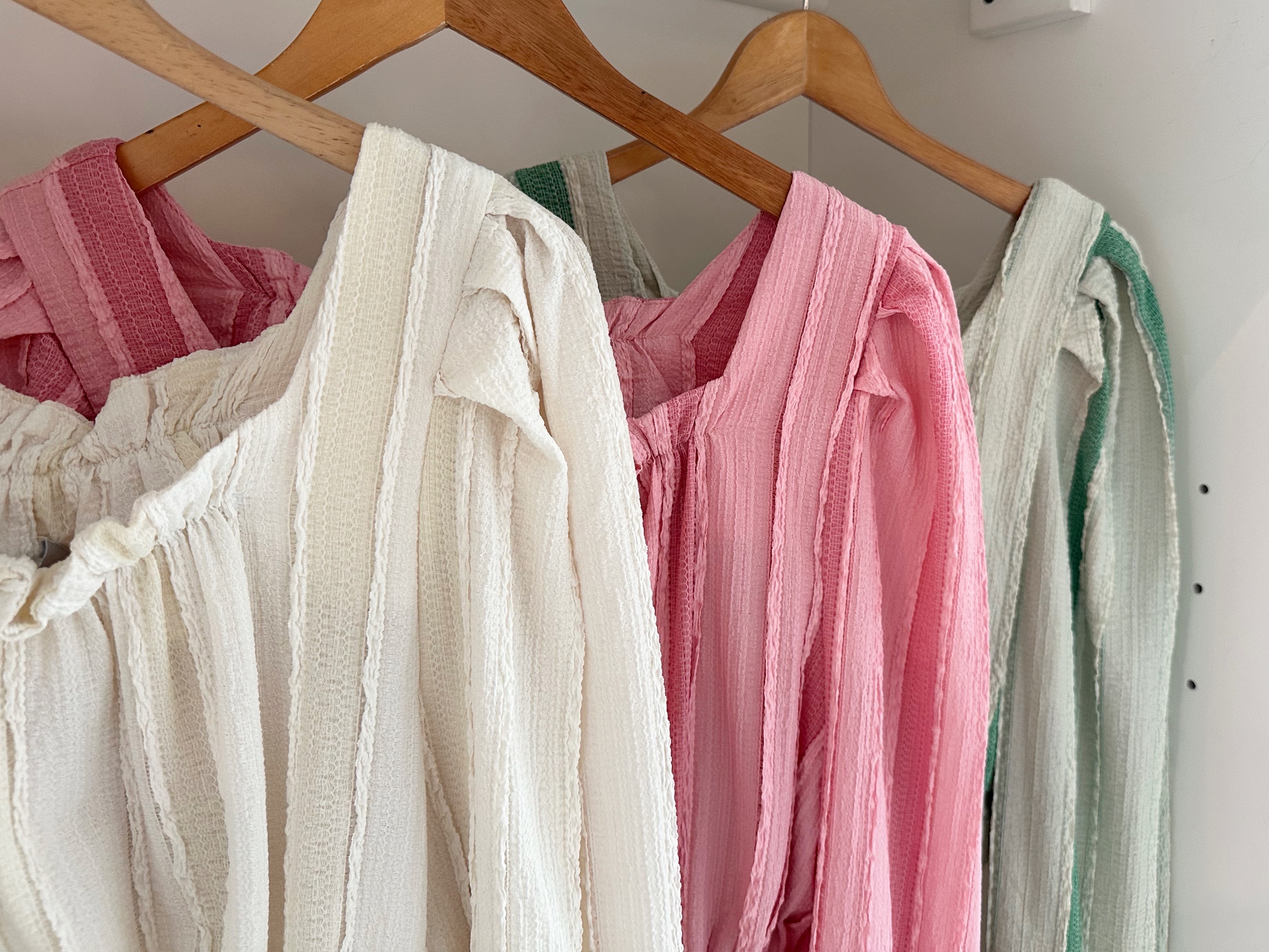 LONG SLEEVE STRIPED CROP BLOUSE