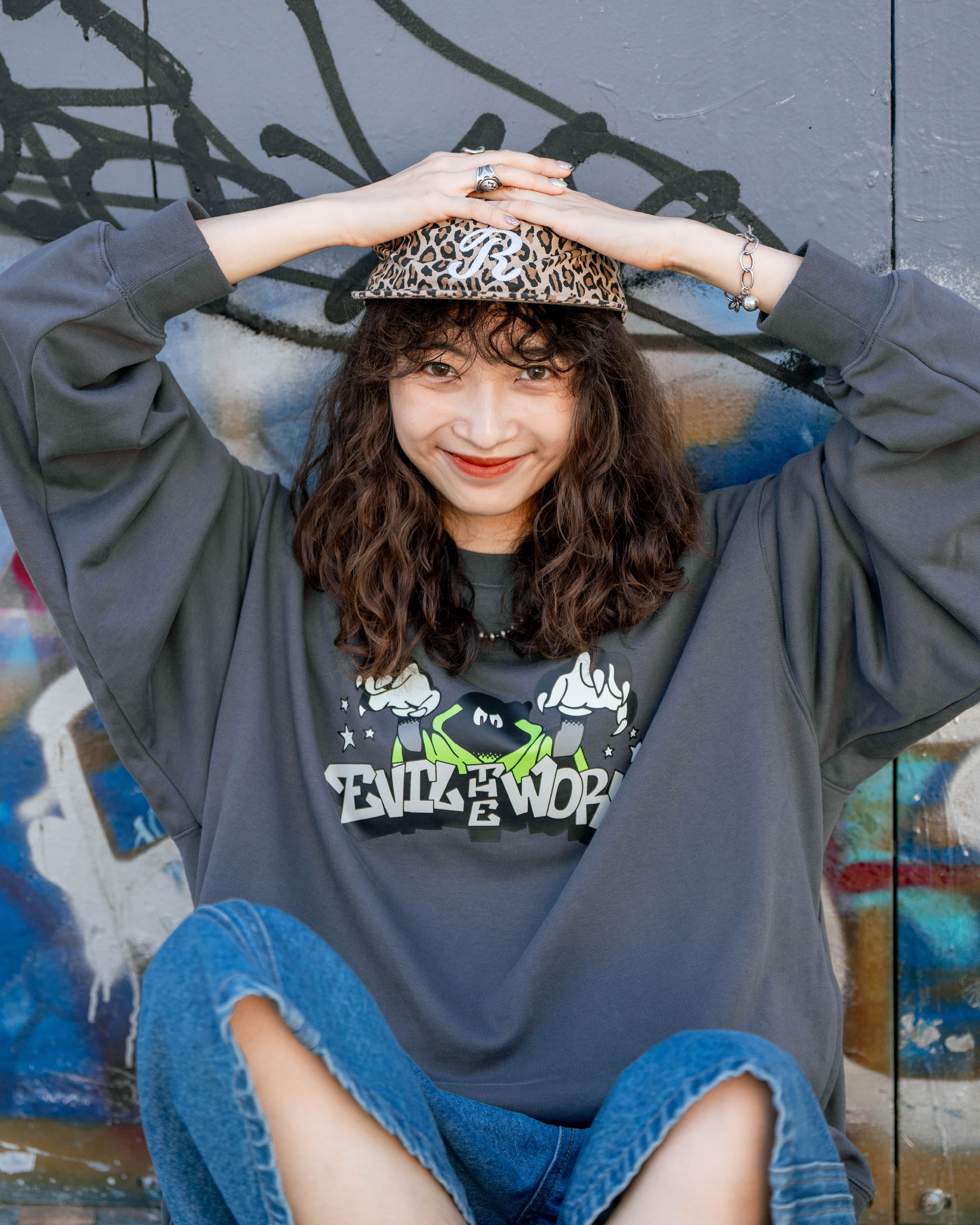 Ordinary 滑板魔法師大學Tee