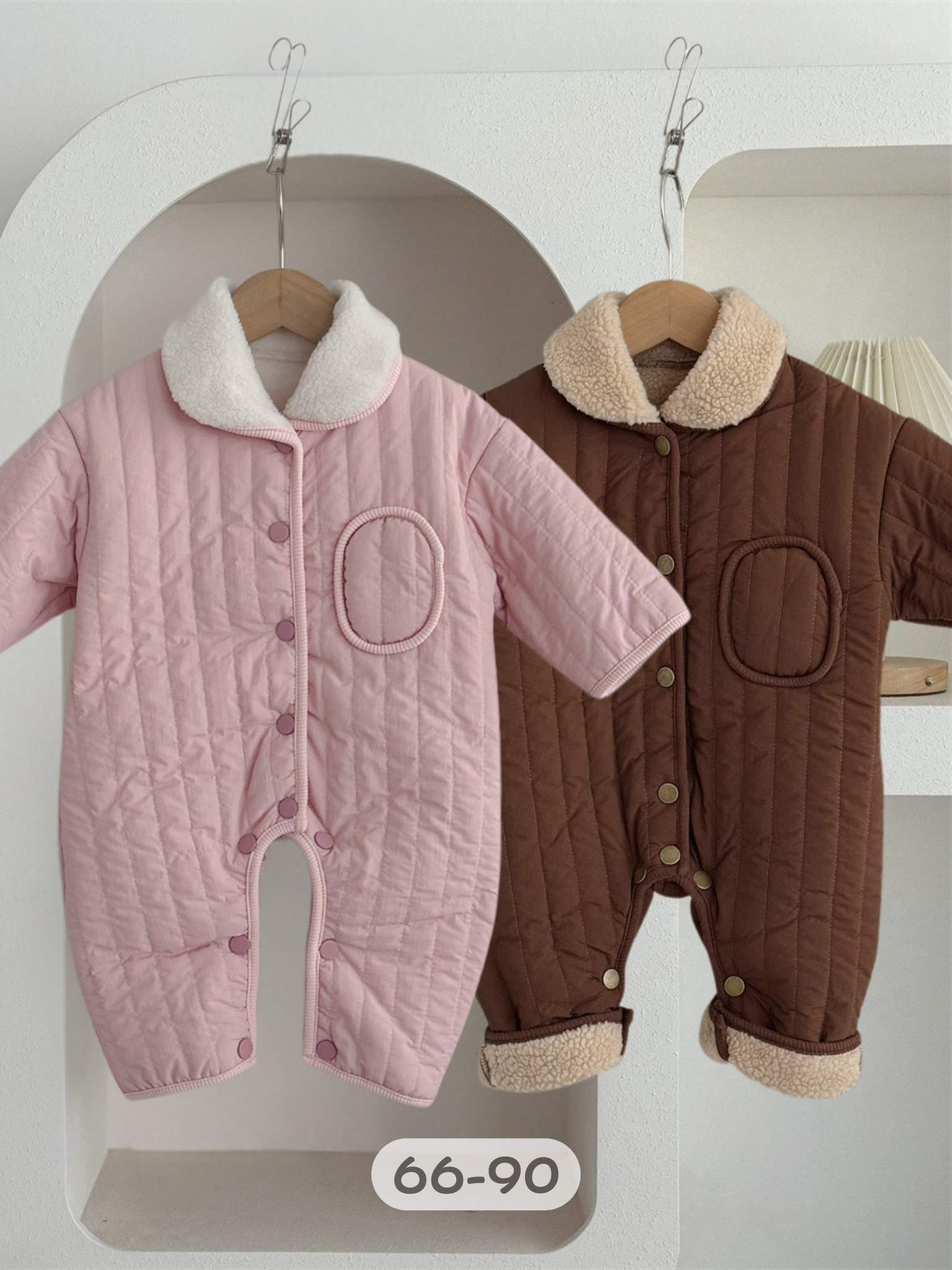 壓紋翻領  羊羔絨連身衣