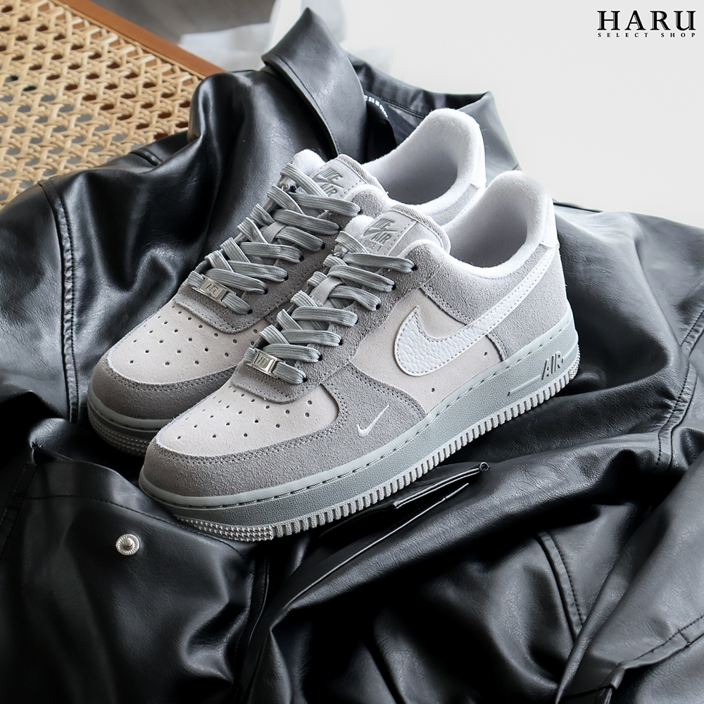 【SALE】NIKE AIR FORCE 1 "LIGHT SMOKE GREY" 煙灰 深灰 淺灰 拼接 麂皮 雙勾 小勾 AF1 女生復古休閒鞋 HV3876-077