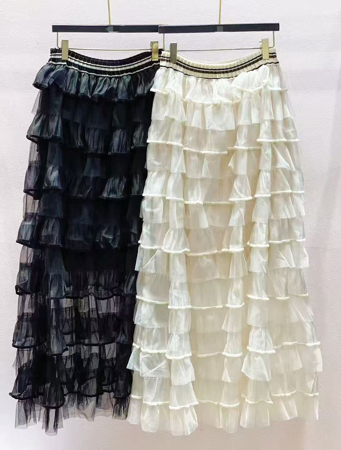 滾絨邊絲質雪紡蛋糕長裙