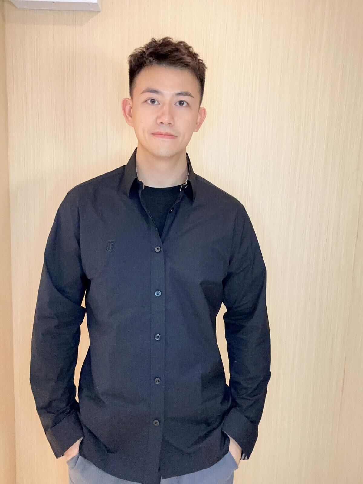 BBR 黑色 刺繡TB logo 襯衫 男款