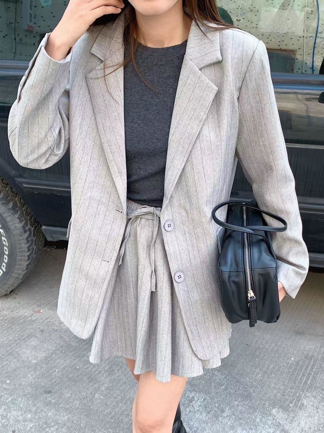 863 條紋西外+短裙套裝