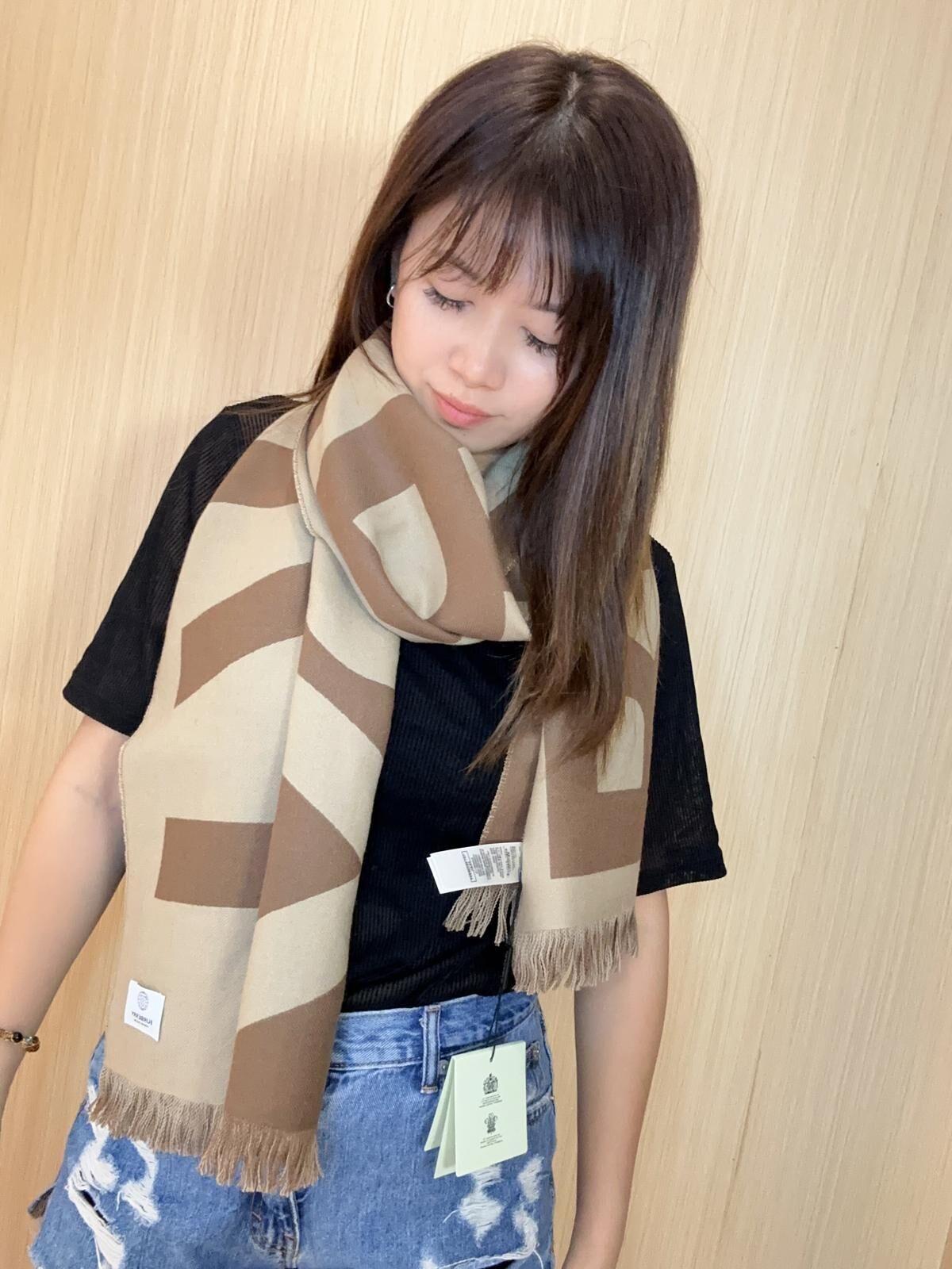 BBR 字母圍巾 Scarf