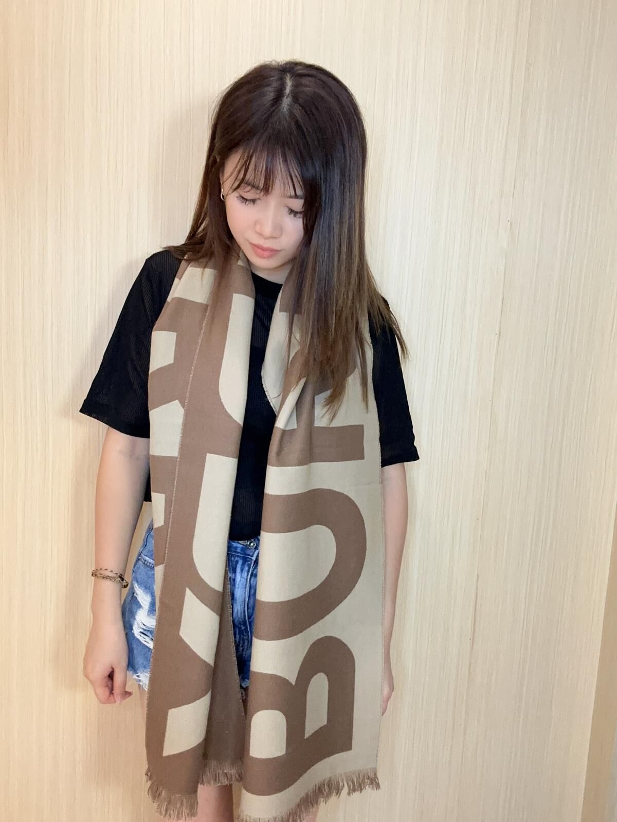 BBR 字母圍巾 Scarf