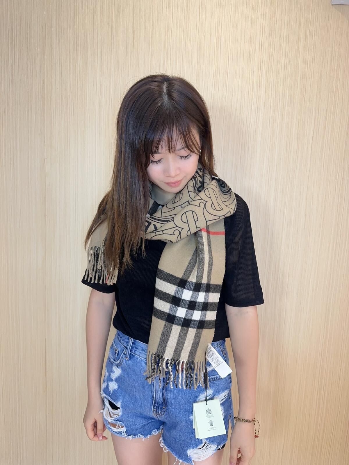 BBR 格仔 併 圓形logo 圍巾 Scarf