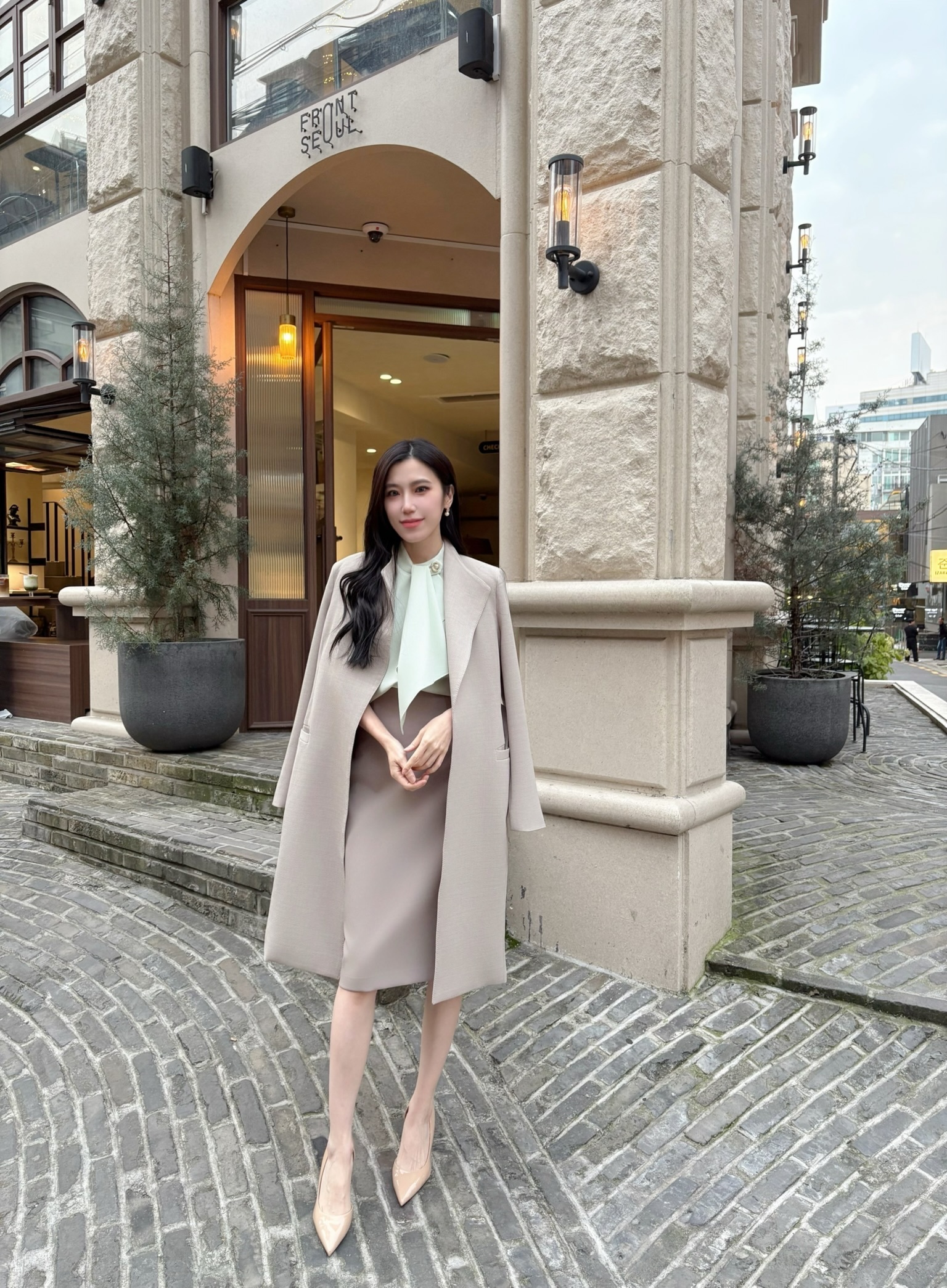 (JS select自訂) 高級修身簡約大衣-氣質米