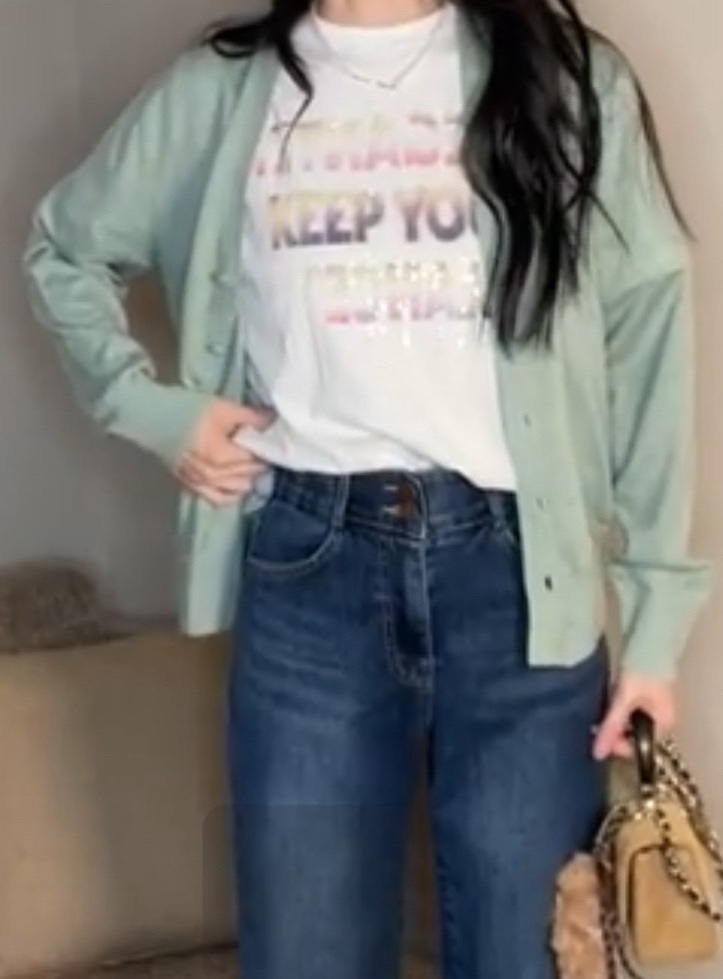 素面順身薄針織外套