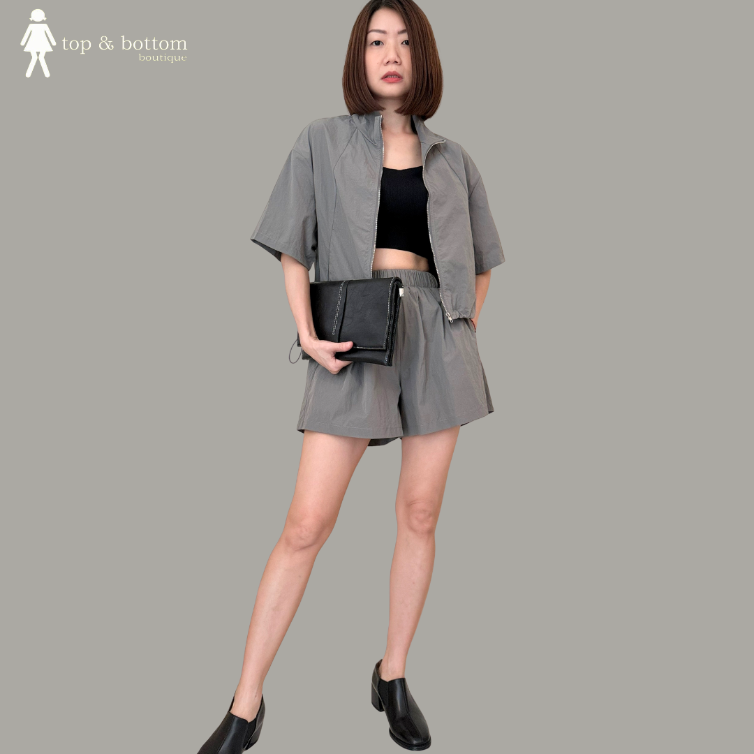 SHORT SLEEVE ZIPPED BLOUSE & SHORTS SET SUIT (2 PCS)