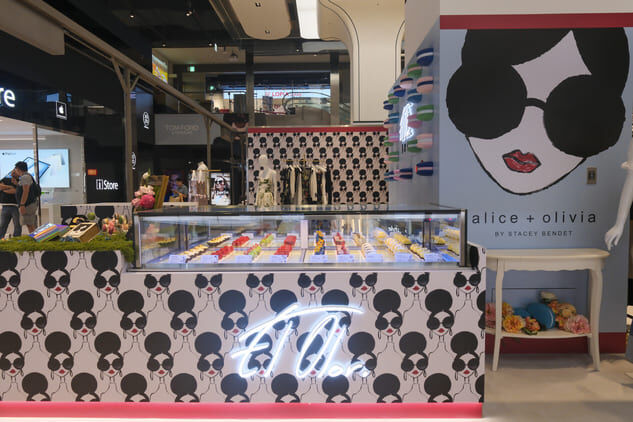 El.Olor × alice + olivia|甜點展示區 El.Olor × alice + olivia 聯名甜點展示區:品牌圖騰與作品近拍