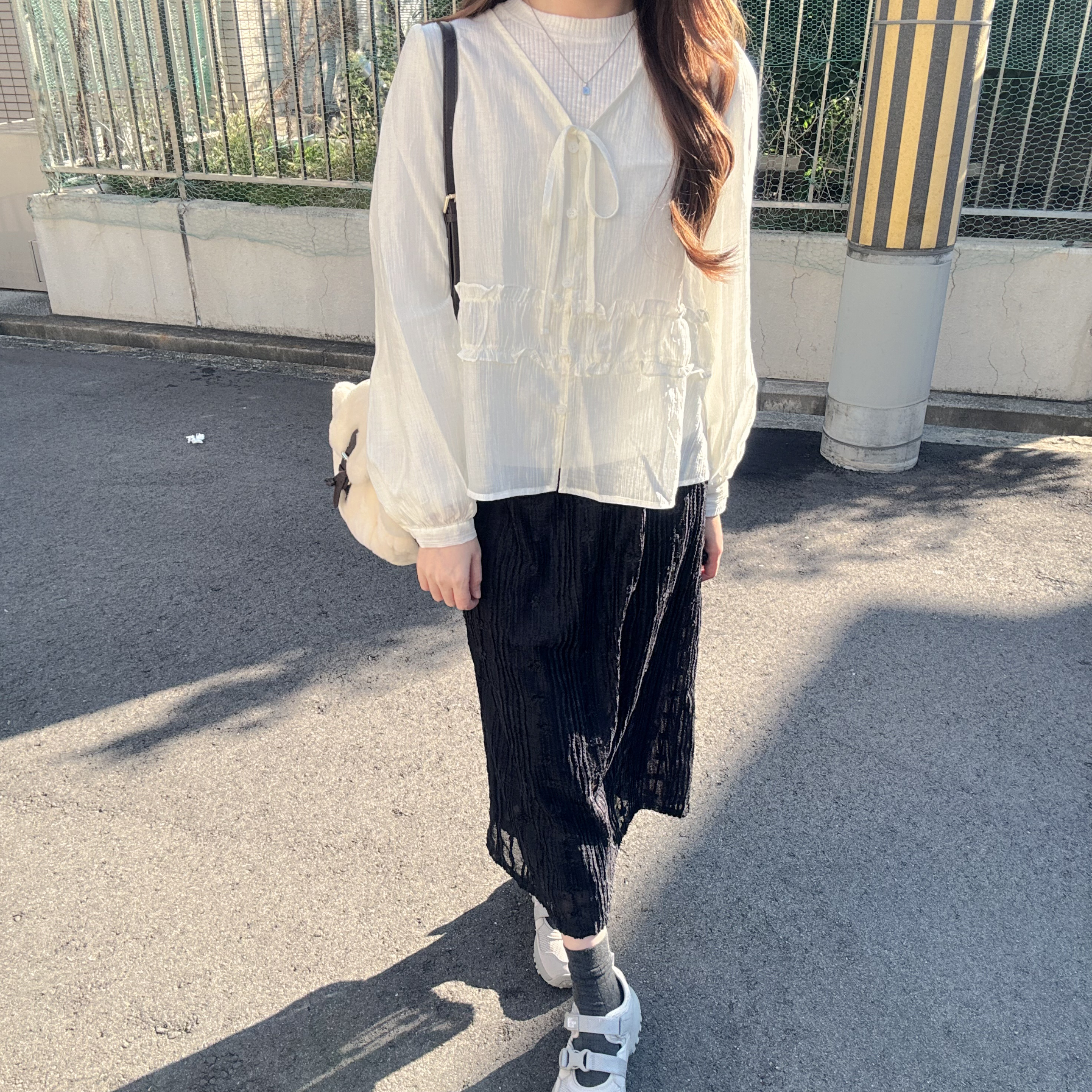 蝴蝶結ruffle blouse