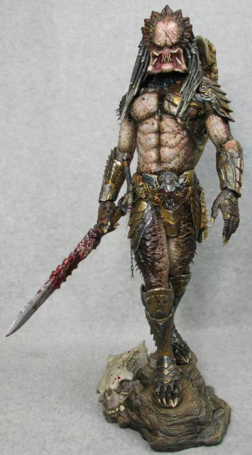 Predat Unpainted and Unassembled 1/6 LONE HUNTER RAZZRX predat