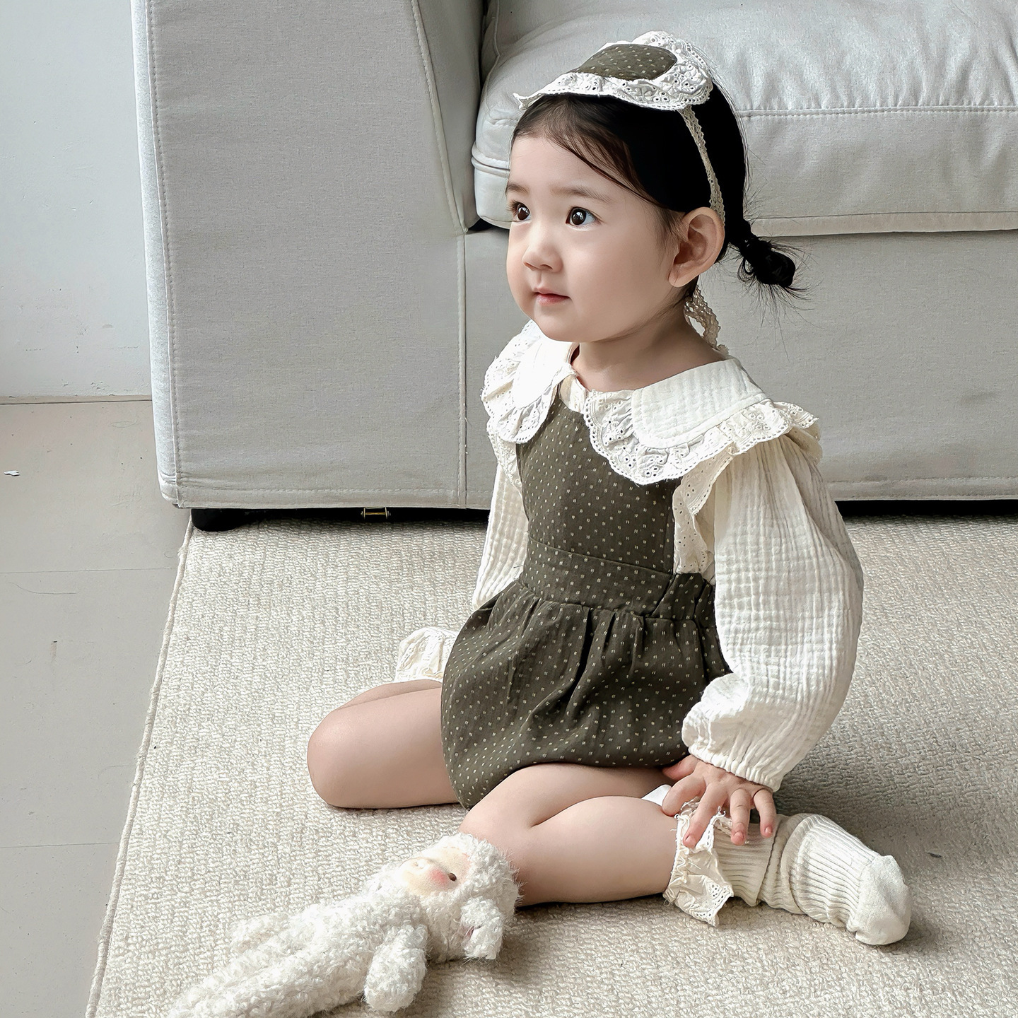 花邊領內搭衣+綠色點點吊帶包屁衣(66-90)