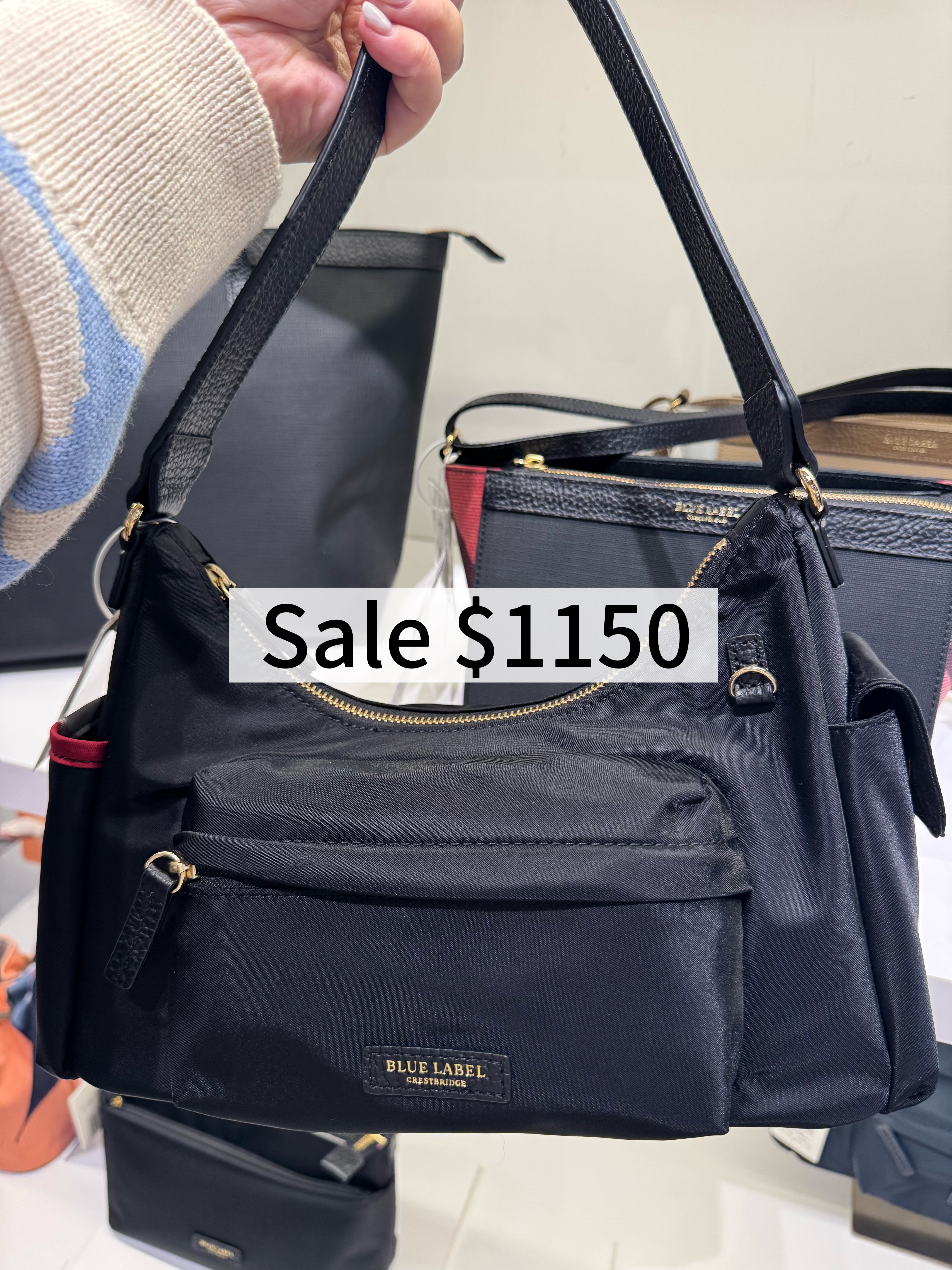 11月日本Outlet現場 blue Label hobo bag