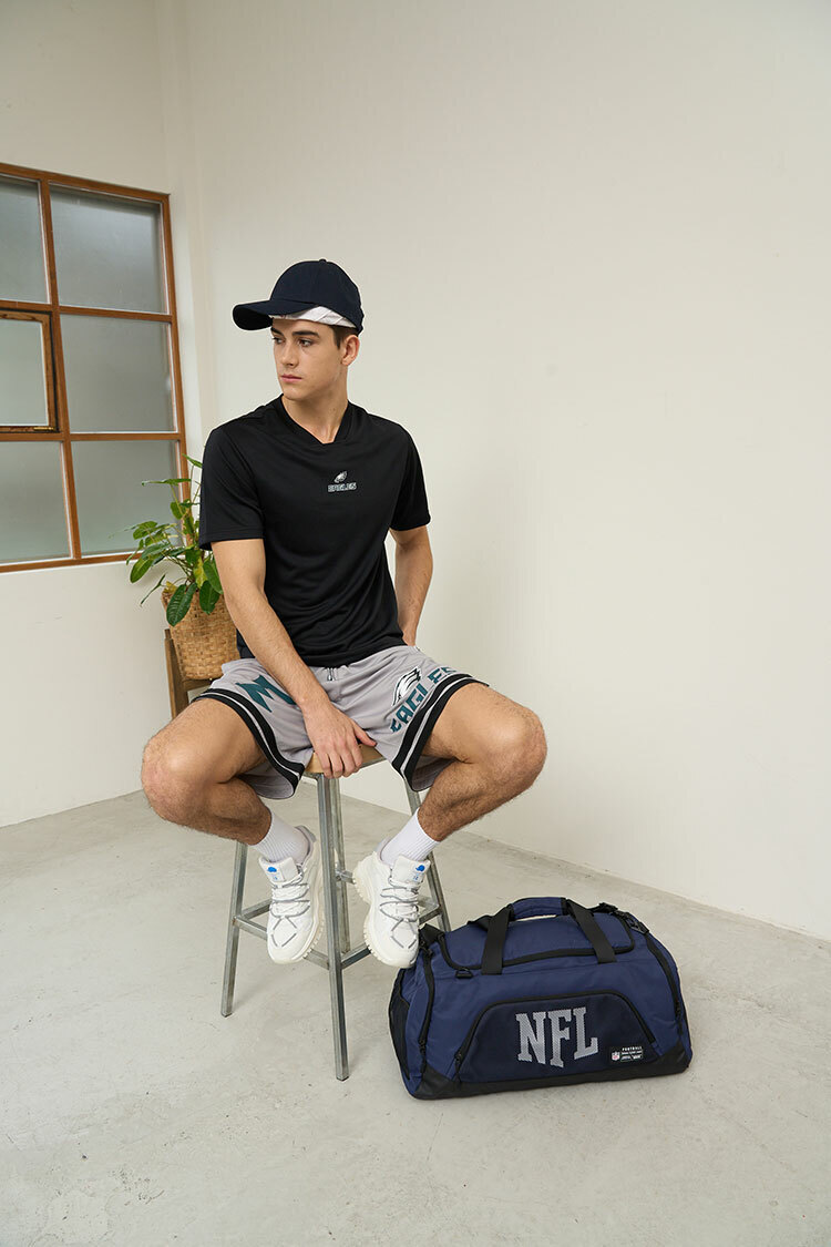 🏈 NFL 費城老鷹 黑色休閒短袖 🦅