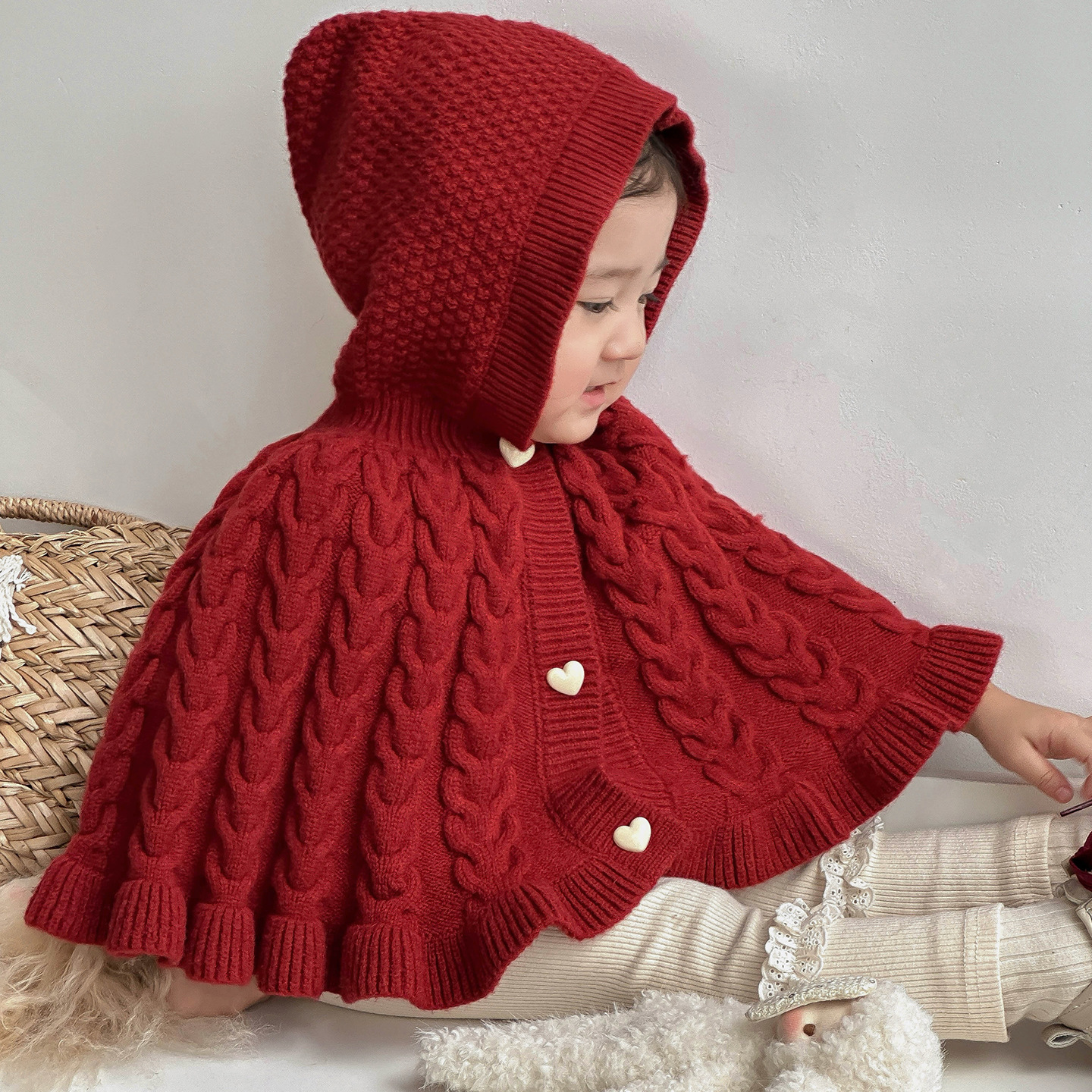 紅色愛心扣麻花針織斗篷(73-100)