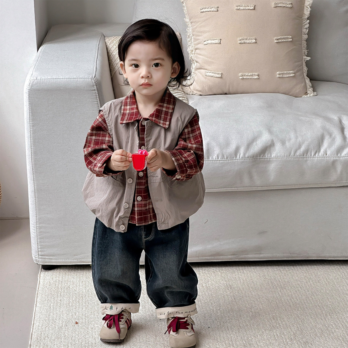 格紋襯衫+素色背心+小刺繡牛仔褲三件套(73-100)