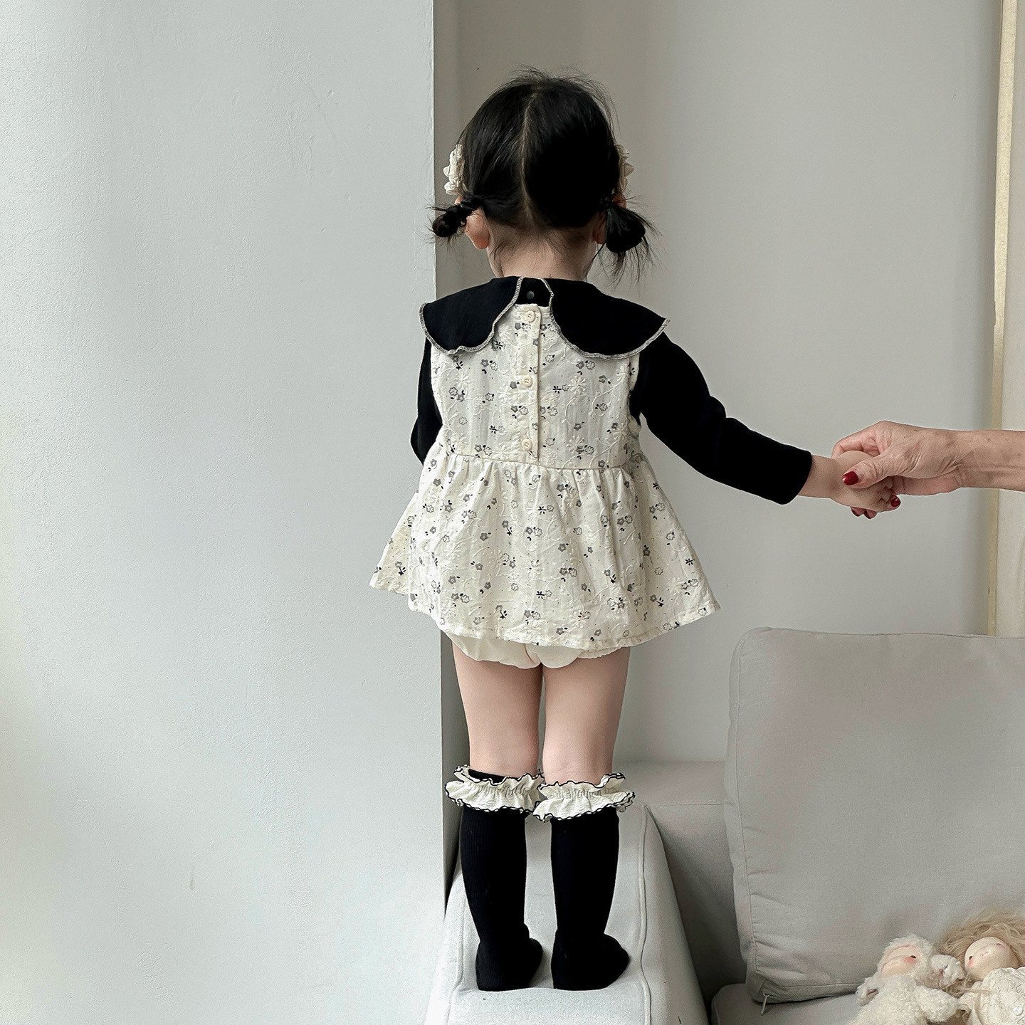 小領結內搭衣+小花背心包屁裙(66-90)