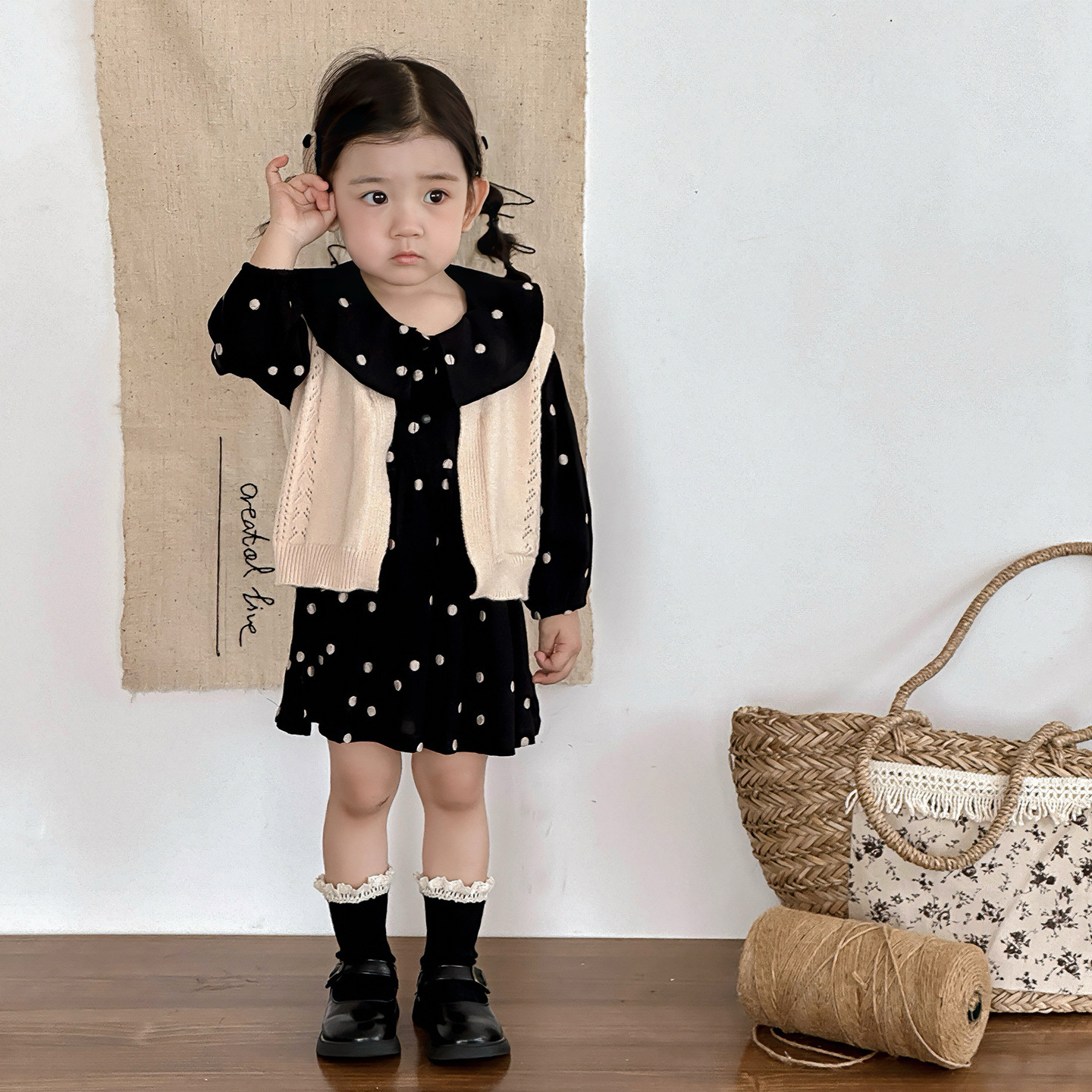 點點荷領洋裝+針織背心(73-100)