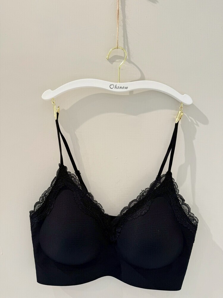 『黑L』滾邊蕾絲細肩帶內衣