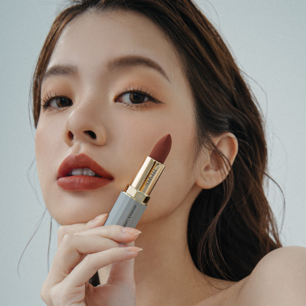 Soufflé So Creamy lasting lipstick