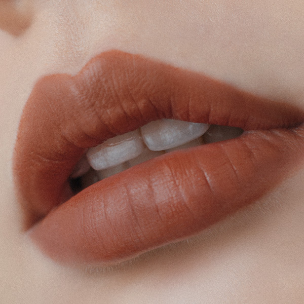 舒芙蕾濃醇絲絨唇膏 碳焙烏龍