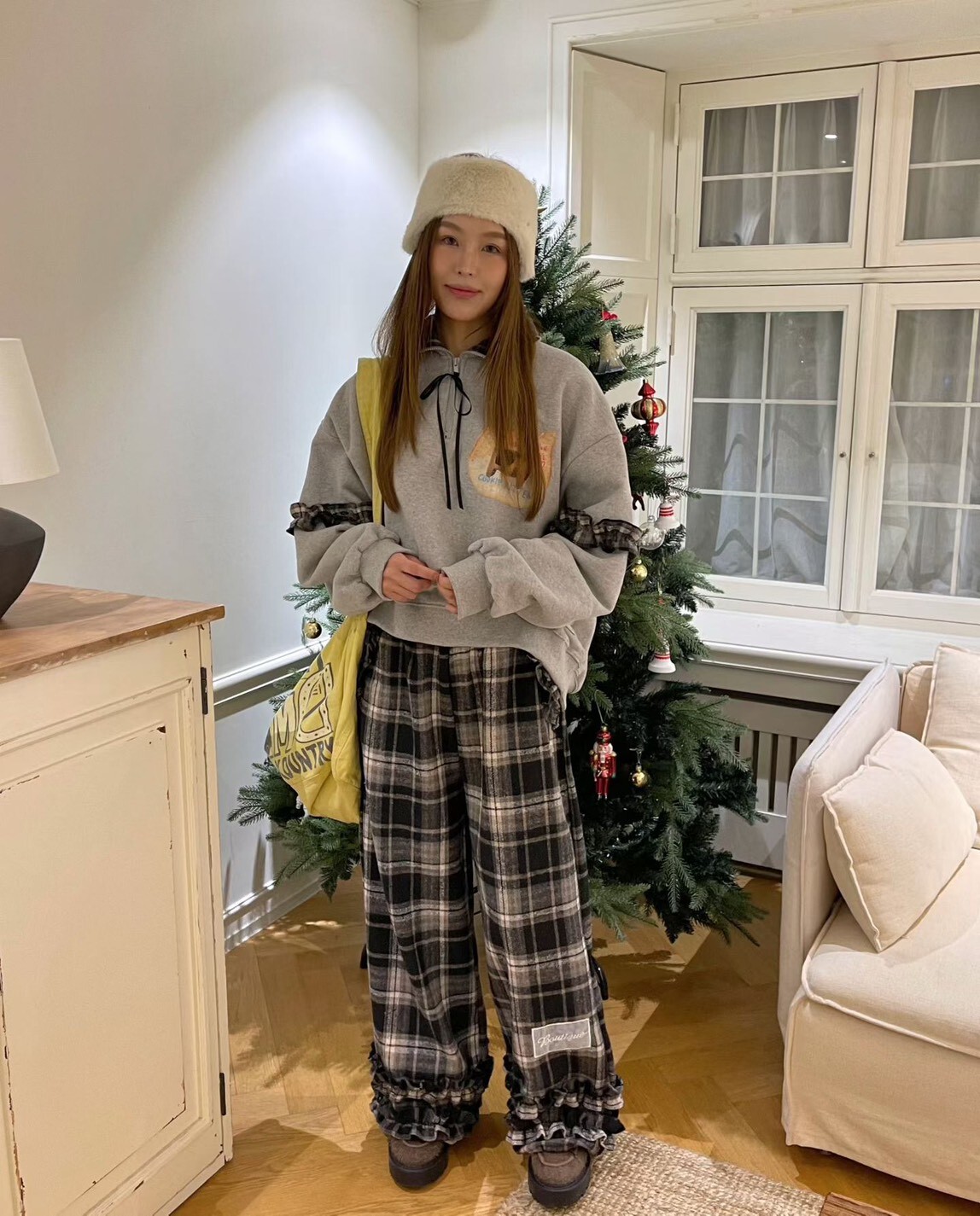 格紋褲腳荷葉長褲