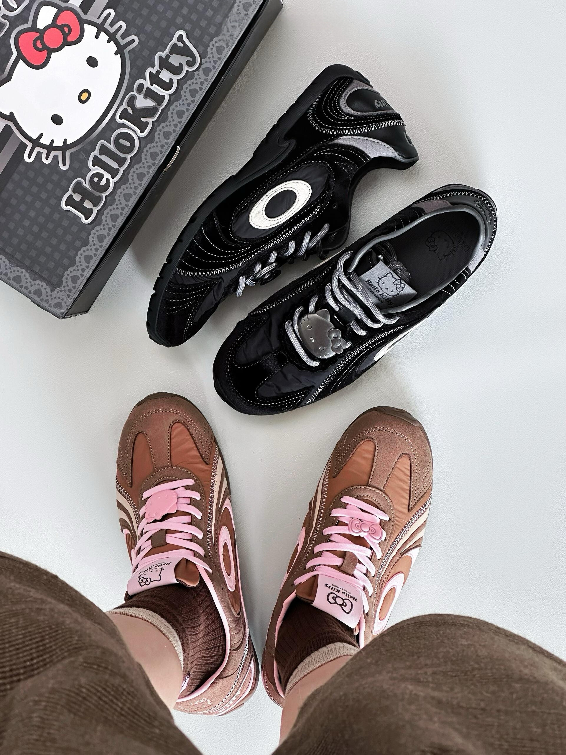 Hello kitty x OLD ORDER Turbo Lite 復古 德訓鞋 薄底鞋 芭蕾 Sanrio 三麗鷗  黑灰色 棕色 凱蒂喵/預購