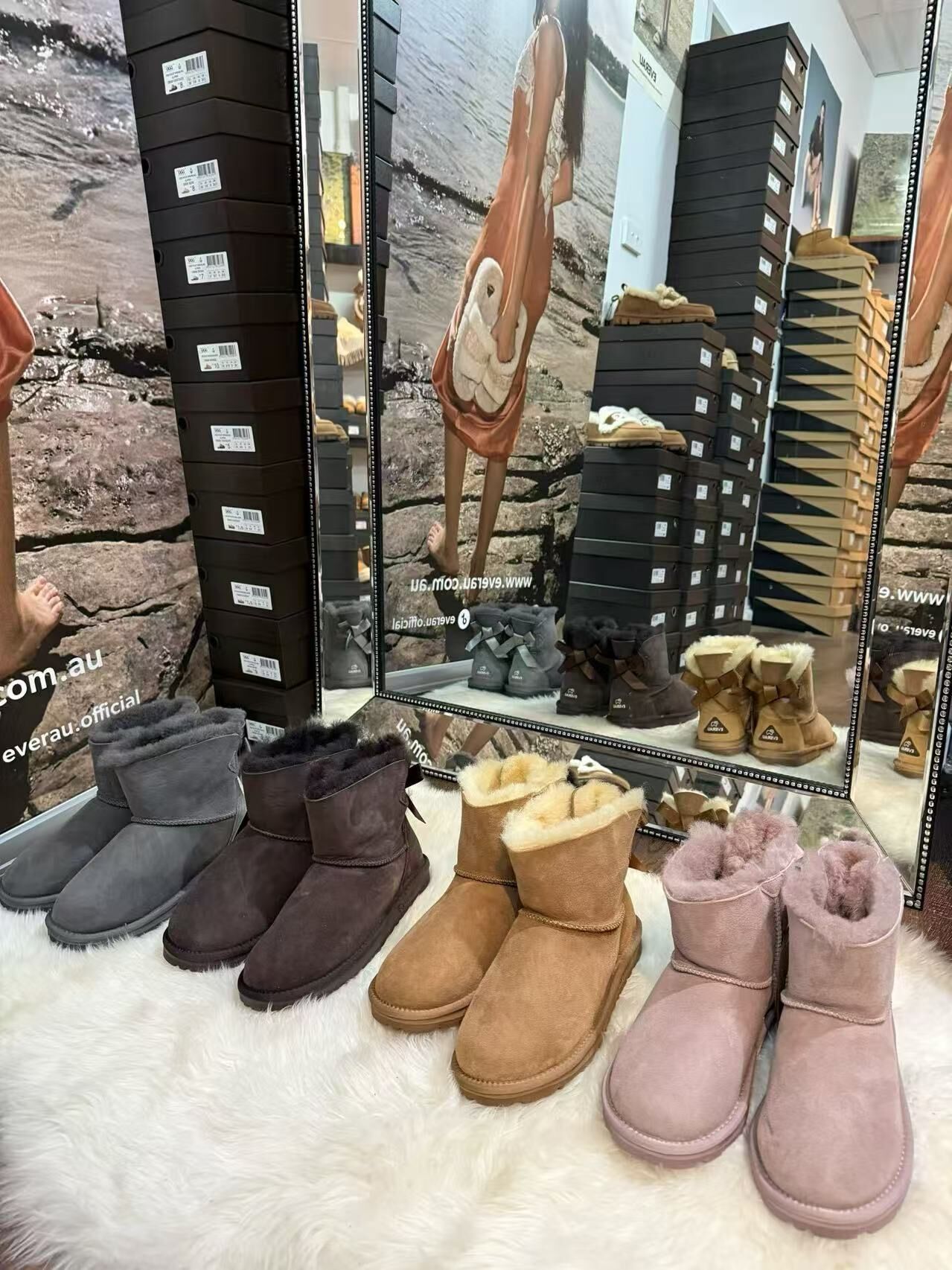 UGG經典絲帶蝴蝶結短靴 (EVERAU)