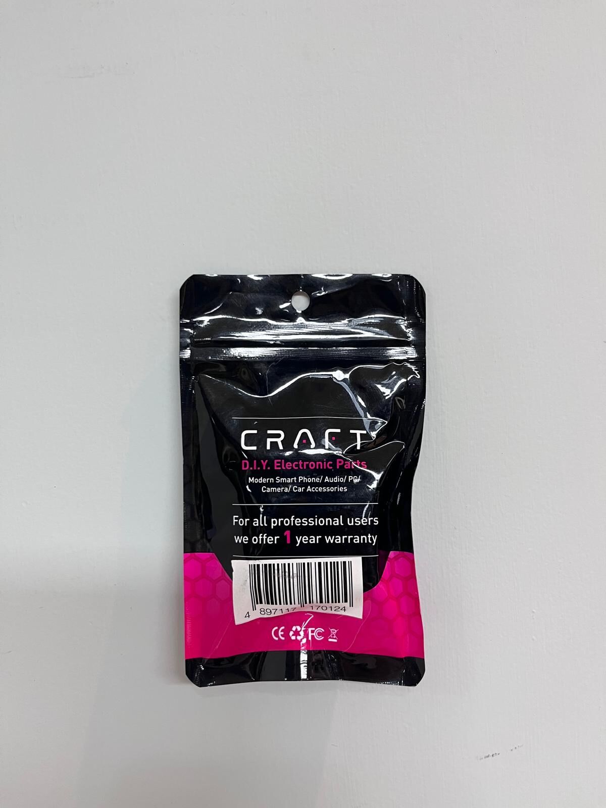 Craft DVI (24+1) 公頭轉 HDMI 母頭轉接器 BK 4897117170124