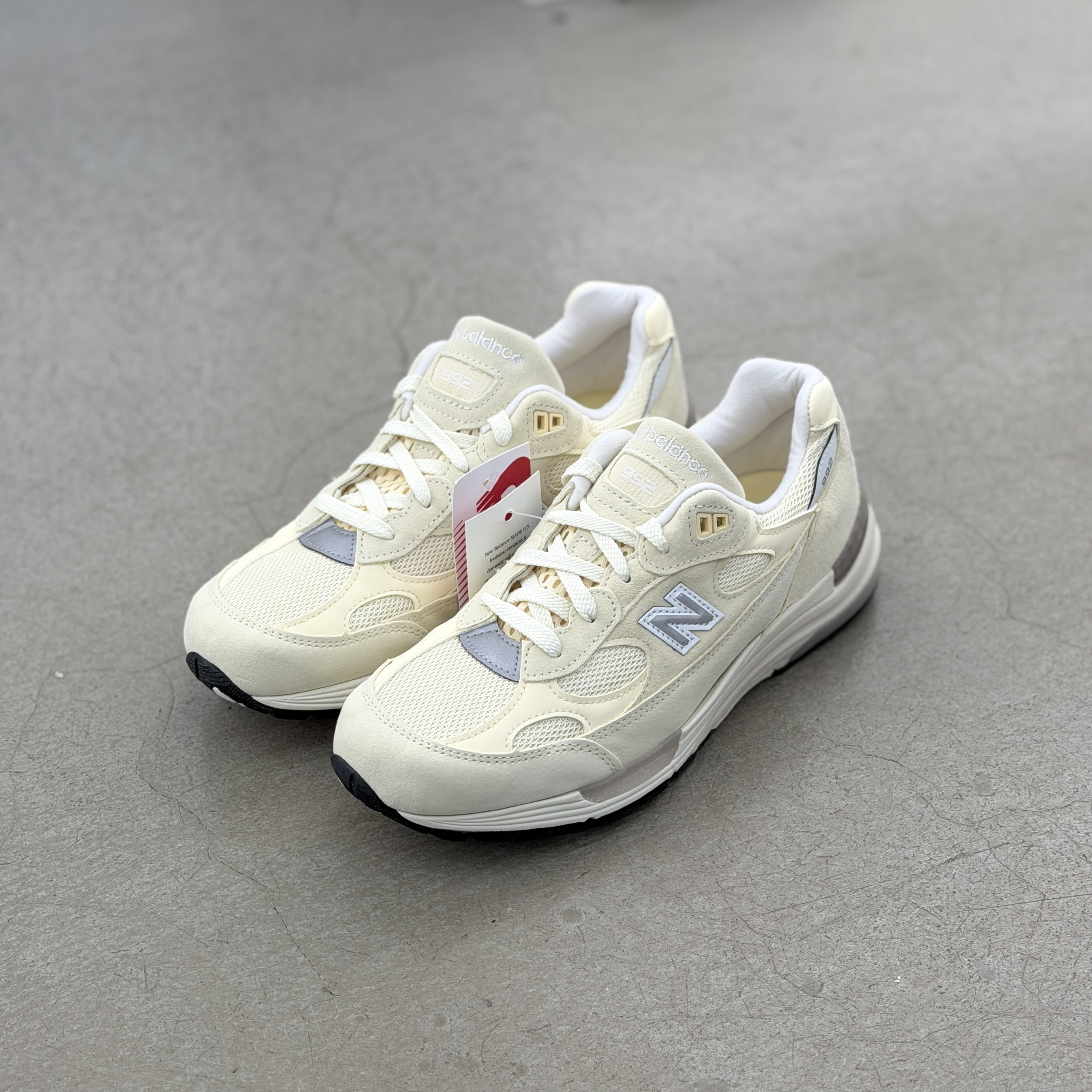 New Balance U992MC