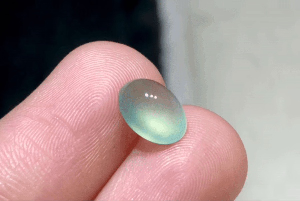 1024242 翡翠蛋面