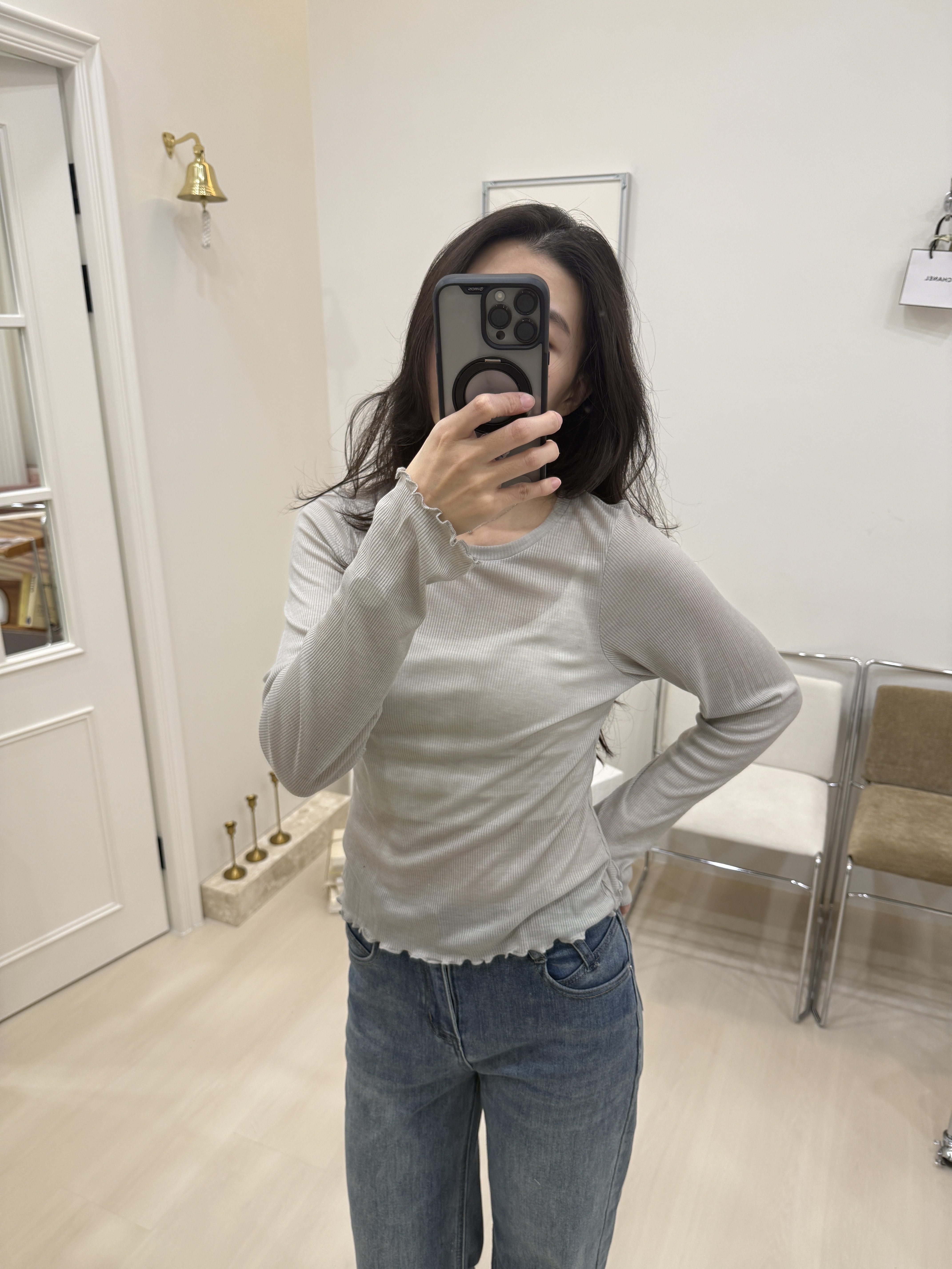 後車線木耳邊上衣*2色