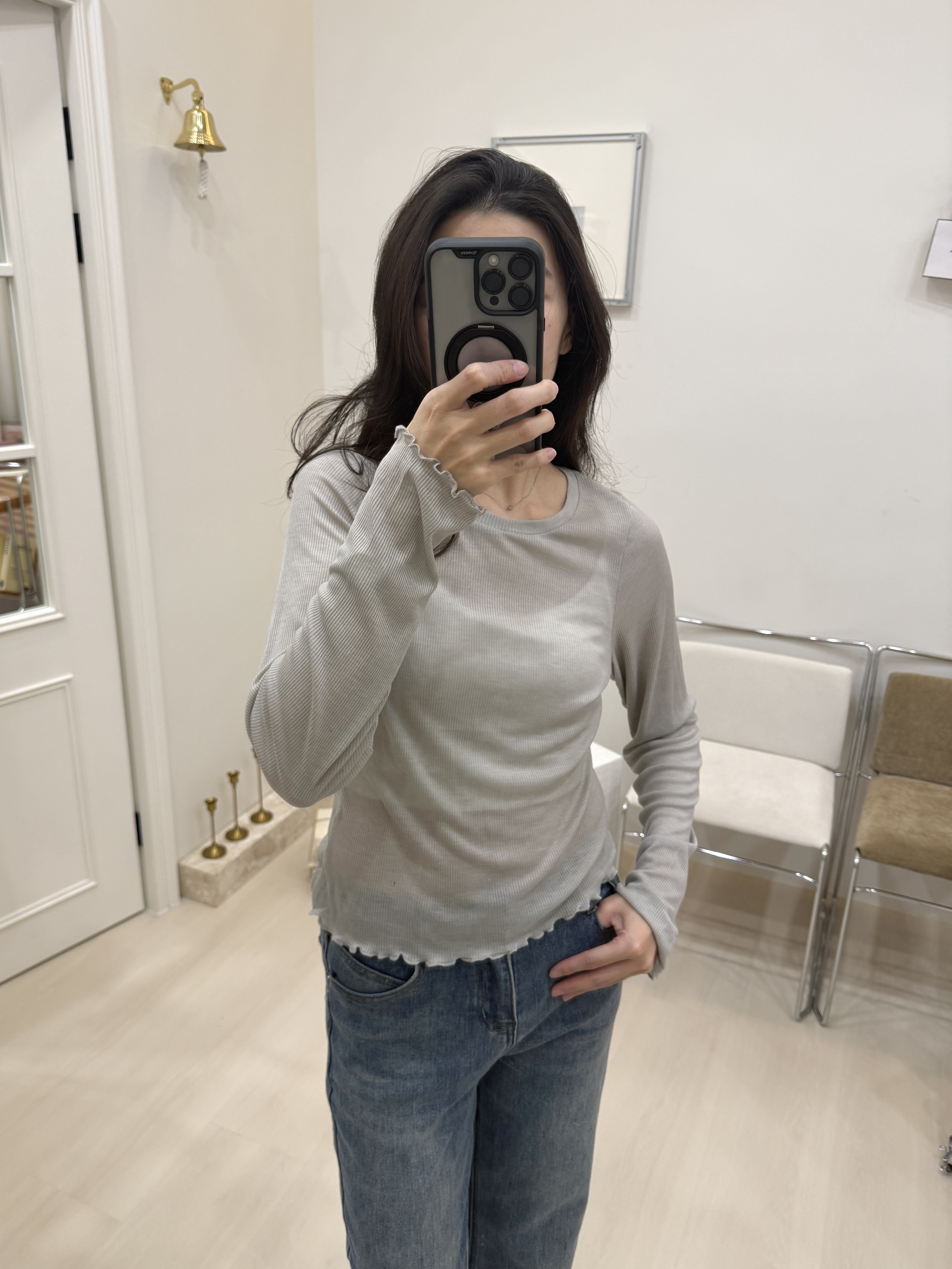 後車線木耳邊上衣*2色