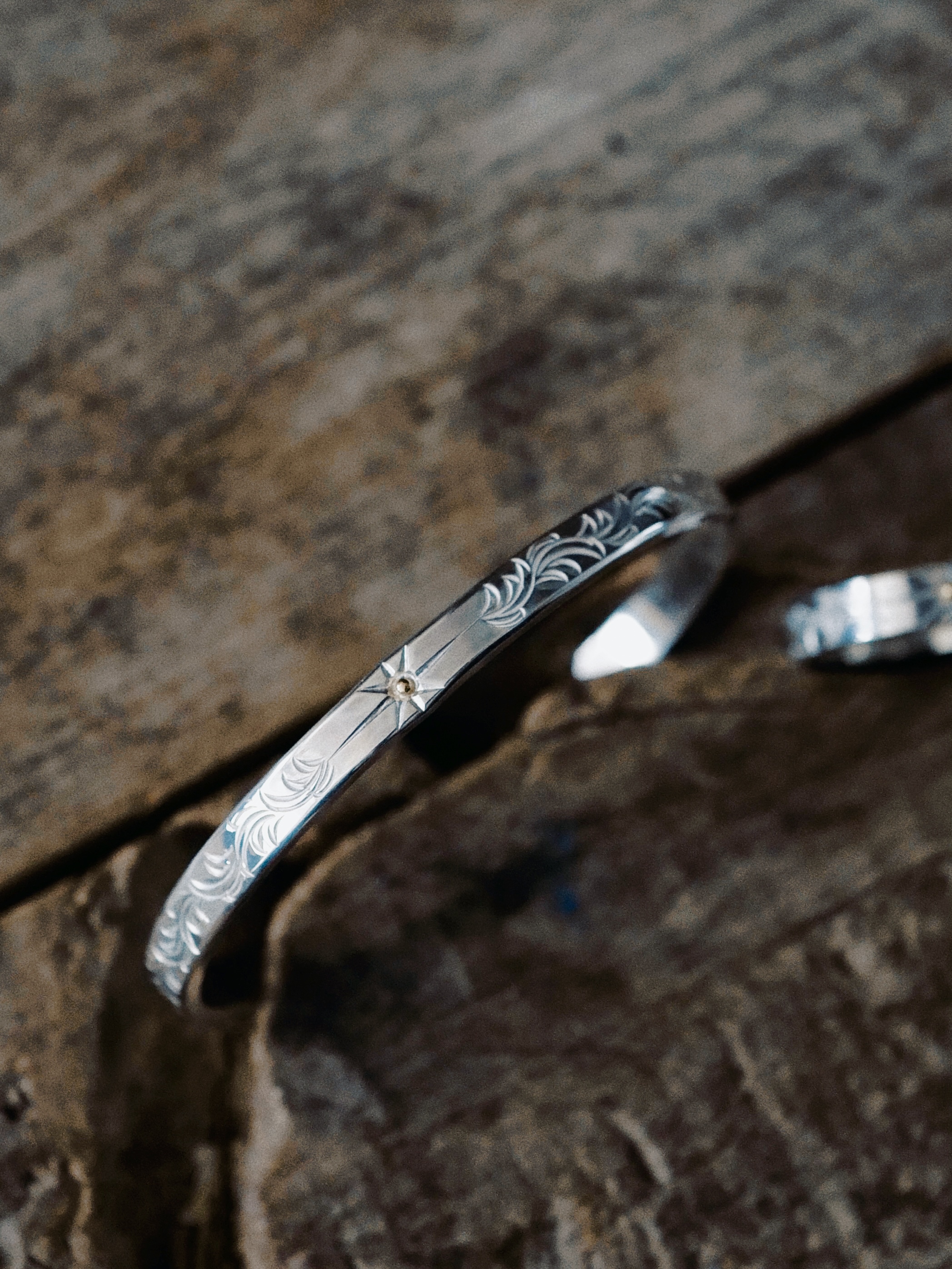 4.5mm K18 太陽/蔓藤花紋手鐲