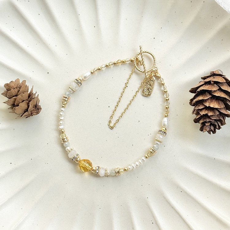 生日花 • 參月捌 • 野生黃水仙 – 黃水晶 – 手鍊