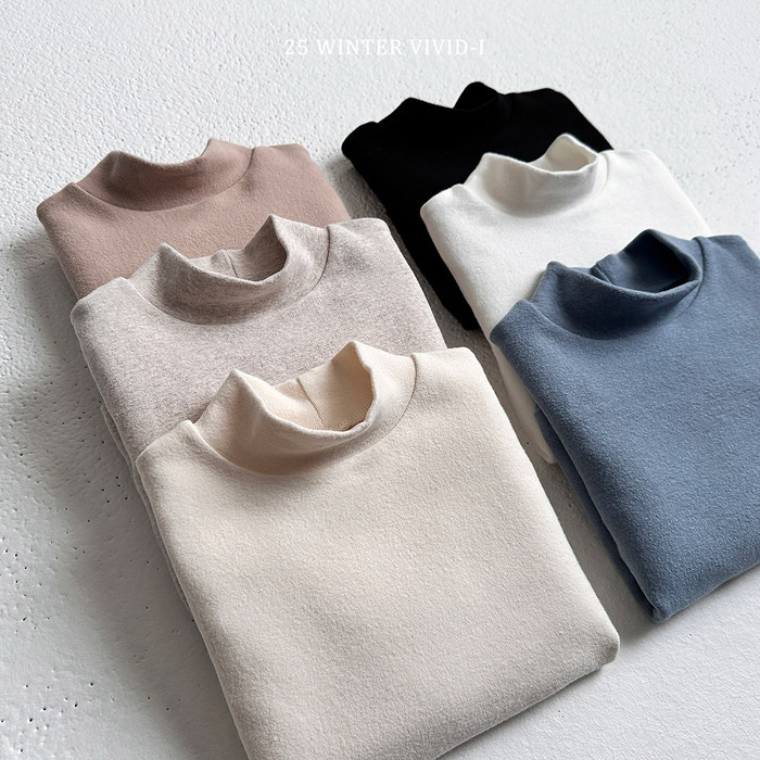Vivid-I Winter Polar Turtleneck Tee