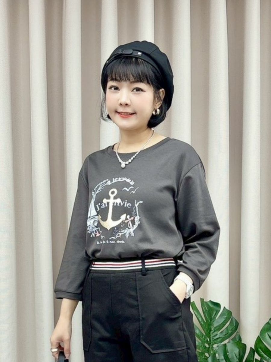 燙金船錨上衣