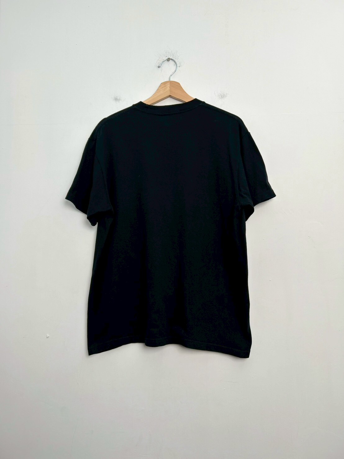 Supreme x KAWS Chalk logo Tee SIZE M