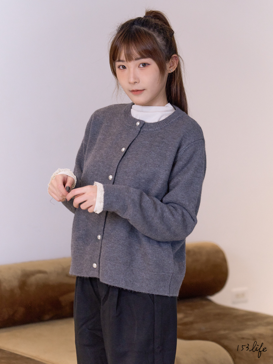 |現貨|韓系珍珠釦手袖拼接針織上衣(2色)