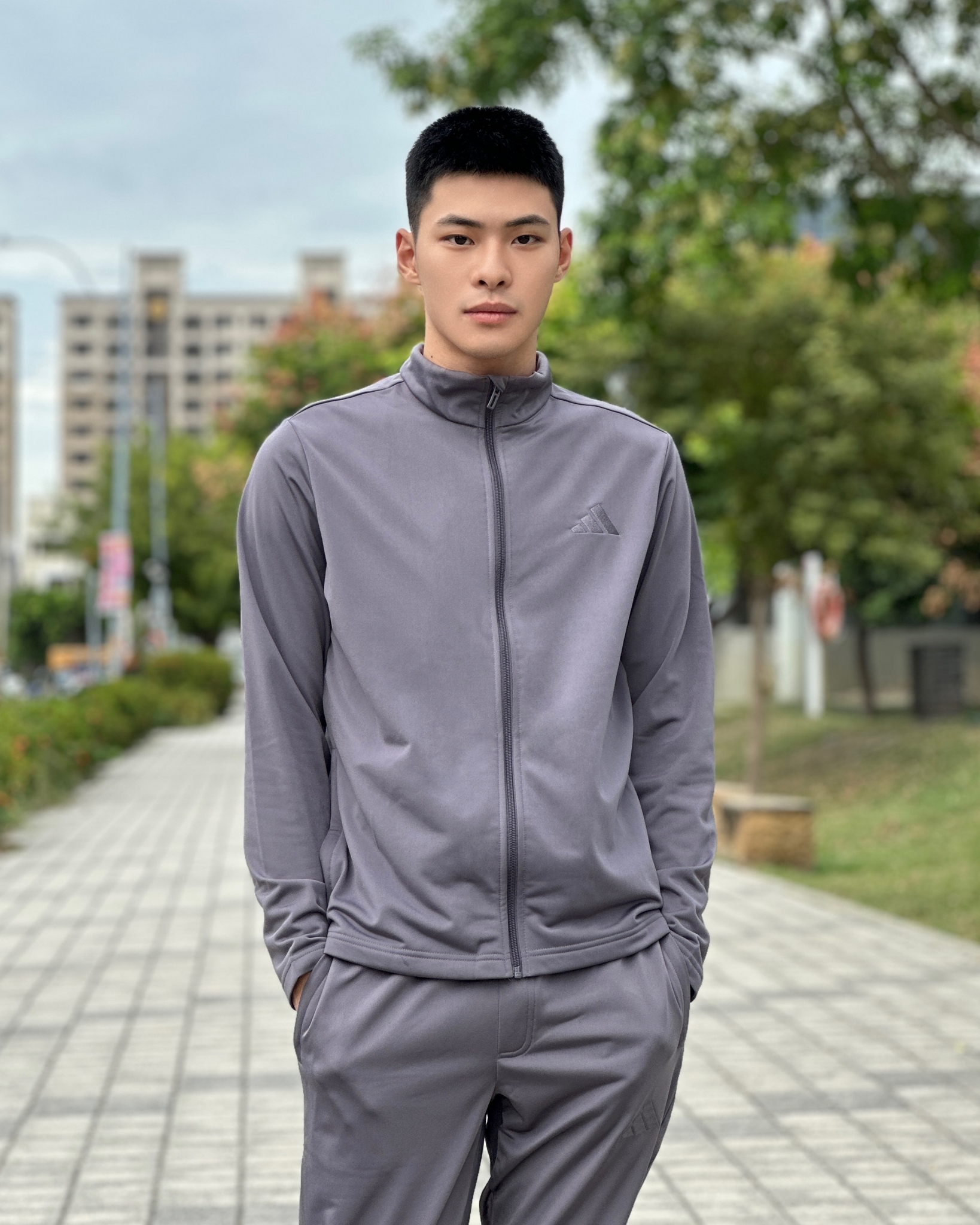 Adidas 愛迪達 電繡三線標 素面 運動外套 立領外套