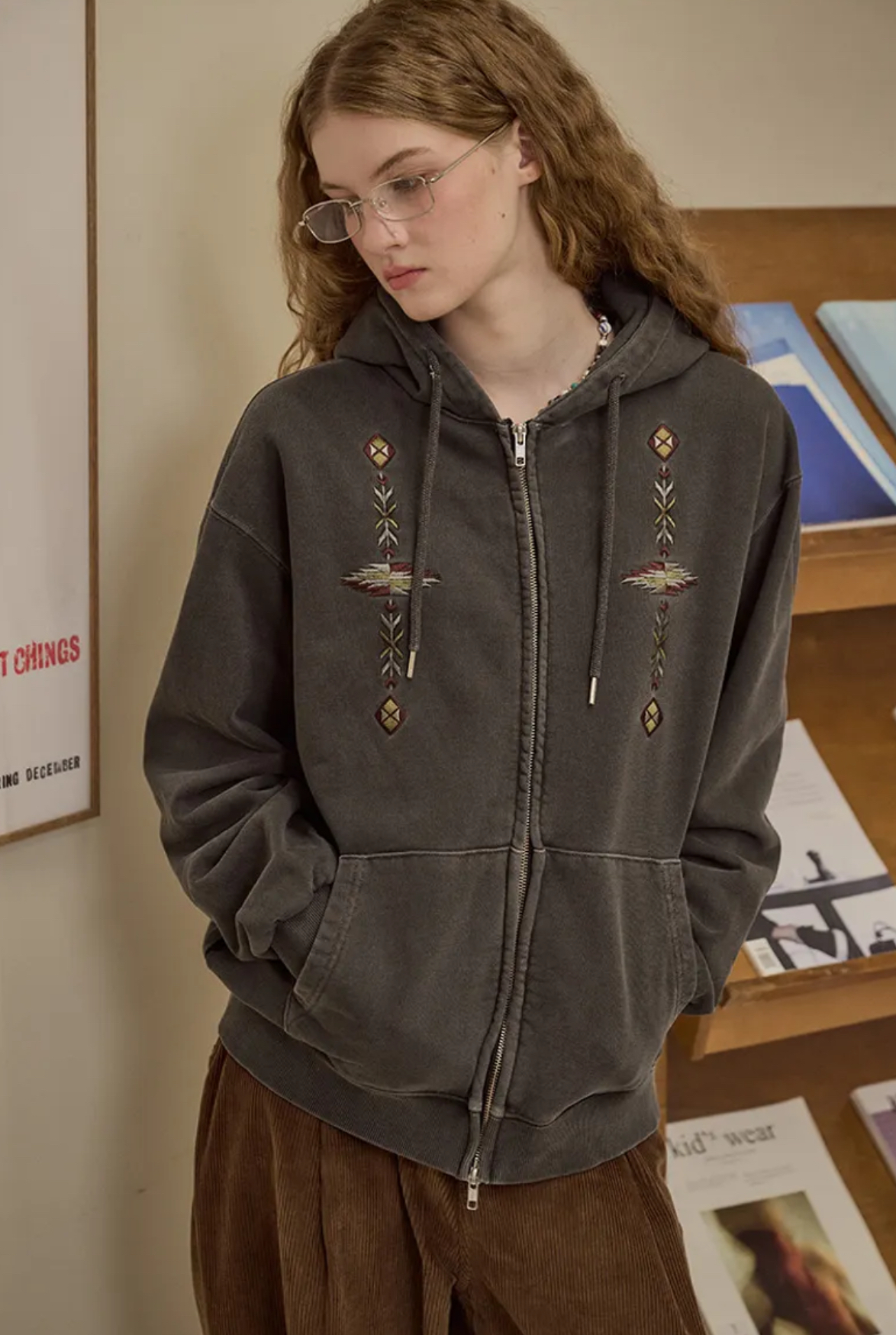 韓國🇰🇷連線 CPGN STUDIO 圖騰刺繡連帽外套 寬鬆 雙拉鍊 棉外套 刺繡圖騰 2色(任買兩件711免運)/預購