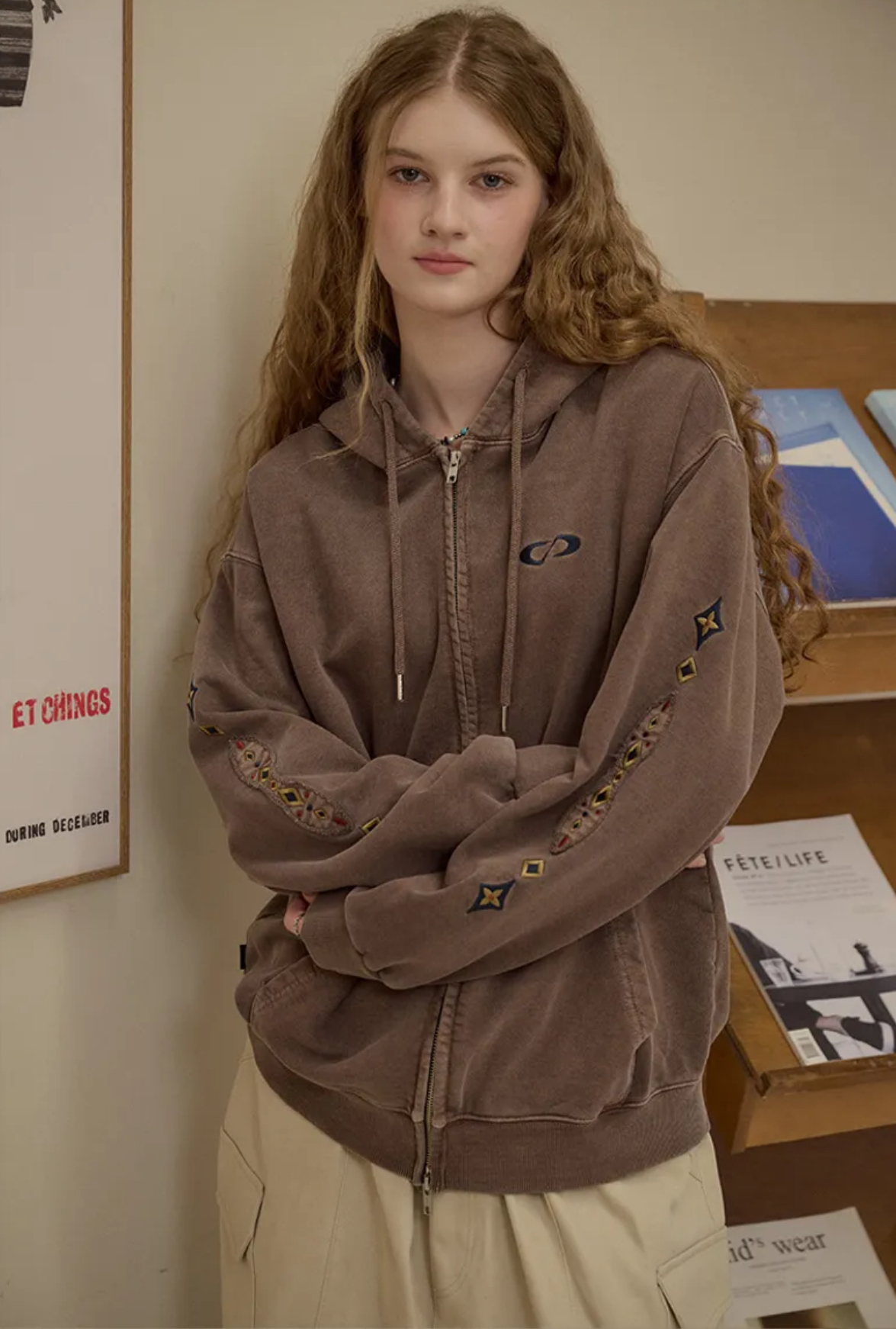 韓國🇰🇷連線 CPGN STUDIO 寶石圖騰連帽外套 復古圖騰 刷舊 寬鬆 雙拉鍊 2色(任買兩件711免運)/預購