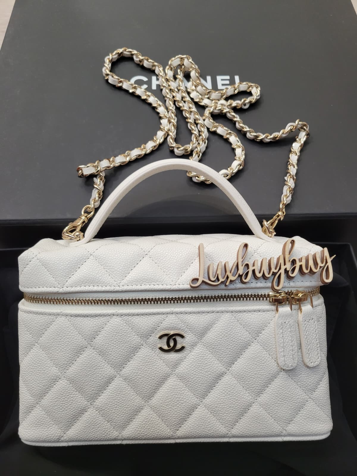 CHANEL AP4385 CAVIAR WHITE 19CM 純白