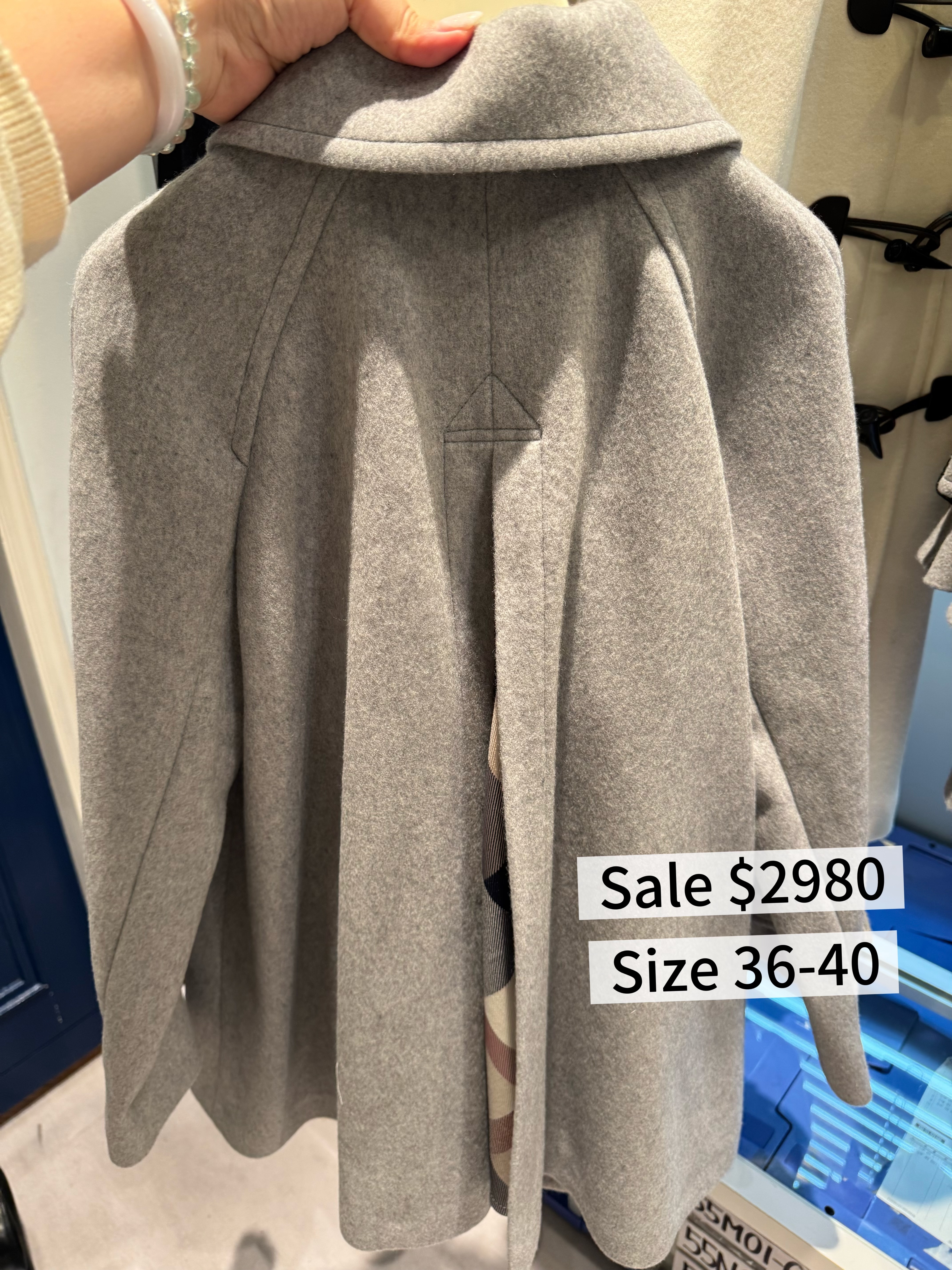 11月日本Outlet現場 Blue label 娃娃款絨褸