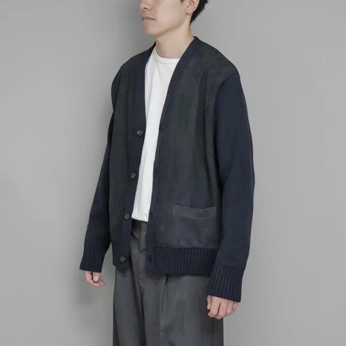 A.PRESSE CASHMERE SUEDE LEATHER COMBINATION CARDIGAN - NAVY PRE ORDER ITEM (預訂中)