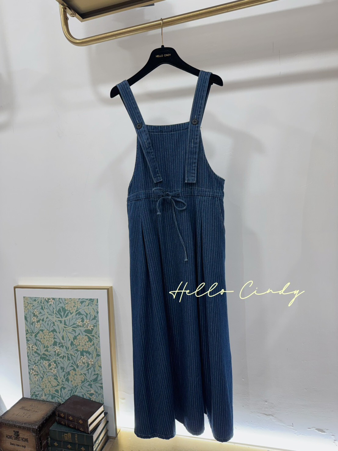 Baby系列 B08142 現貨-甜美系牛仔色直條吊帶長洋裝