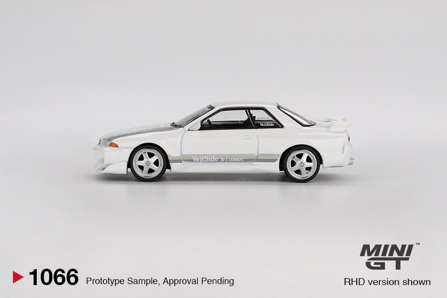 Mini GT 1/64 Nissan Skyline GT-R (R32) VeilSide Combat C-I White