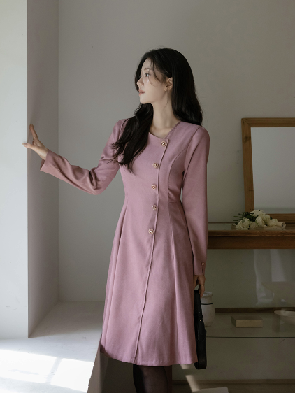 Uliana 斜排釦A字長洋 [ 2色 / S,M,L ]